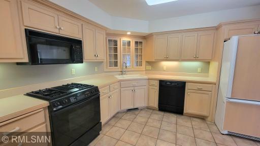 1374 Field Creek Circle, Victoria, MN 55386