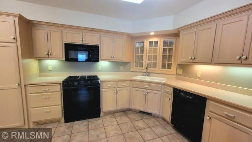 1374 Field Creek Circle, Victoria, MN 55386