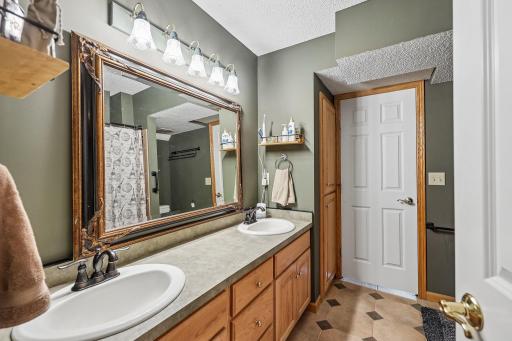 3244 140th Avenue NW, Andover, MN 55304