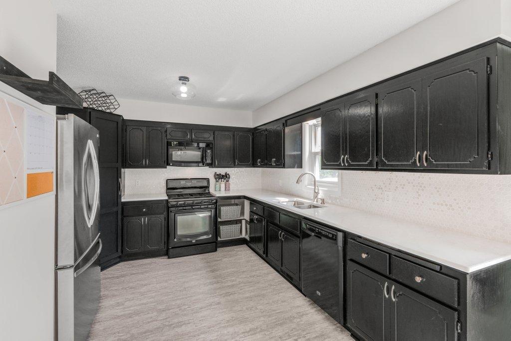 Tons of counter space!