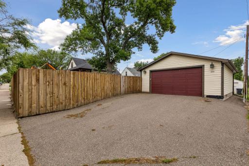 5945 Russell Avenue South - Spacecrafting - 0047.jpg