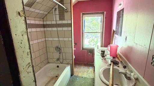 N8511 County Road K, Boyceville, WI 54725