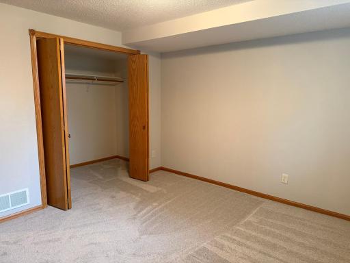 2084 Richway Lane SE, Owatonna, MN 55060