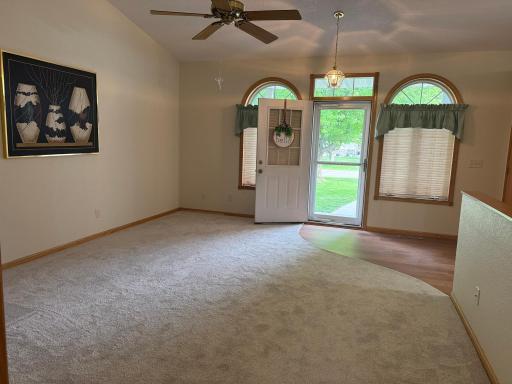 2084 Richway Lane SE, Owatonna, MN 55060