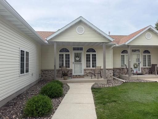 2084 Richway Lane SE, Owatonna, MN 55060