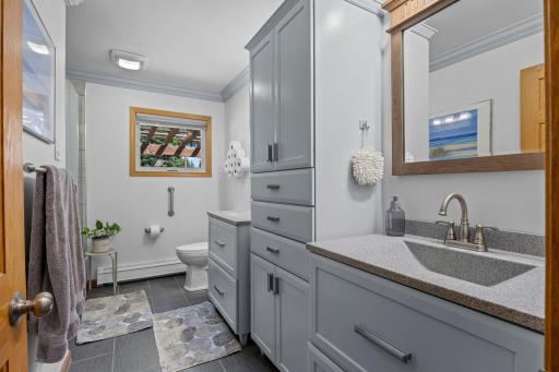 811 Tatepaha Boulevard, Faribault, MN 55021