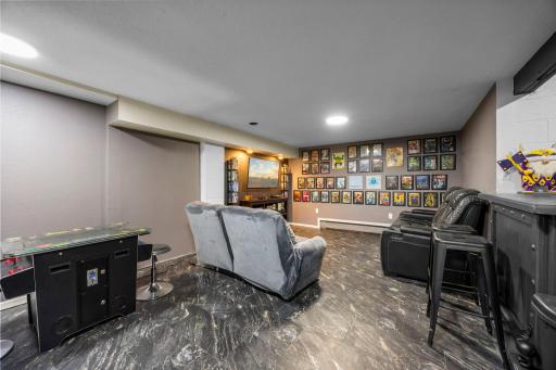 811 Tatepaha Boulevard, Faribault, MN 55021
