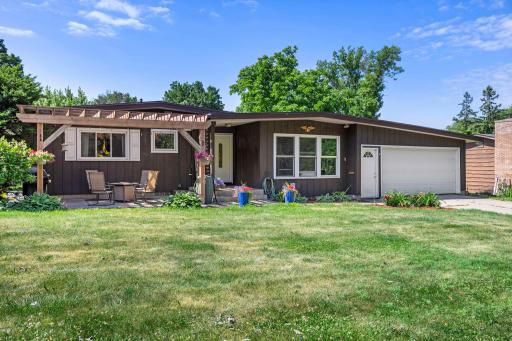 811 Tatepaha Boulevard, Faribault, MN 55021