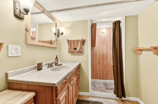 914 16 1/4 Street SE, Rochester, MN 55904