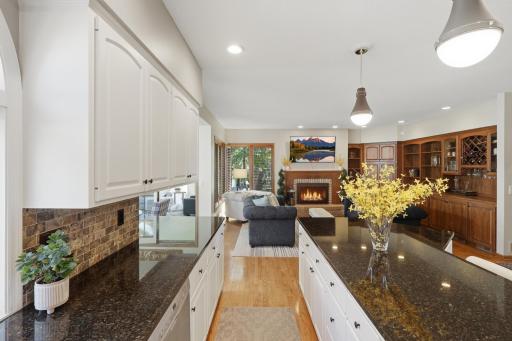 10368 Bluff Road, Eden Prairie, MN 55347