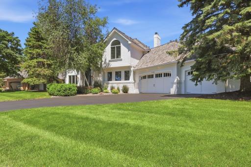 10368 Bluff Road, Eden Prairie, MN 55347