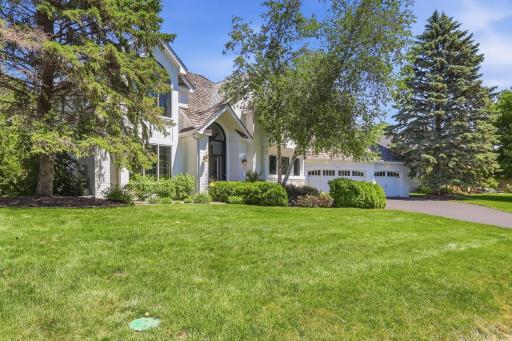 10368 Bluff Road, Eden Prairie, MN 55347
