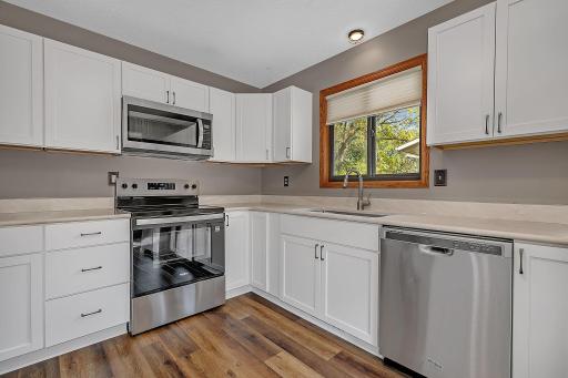 807 2 1/2 Street N, Sartell, MN 56377