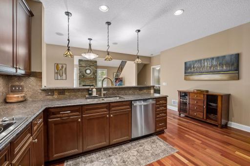 1454 Steeplechase Lane, 18, Eagan, MN 55122