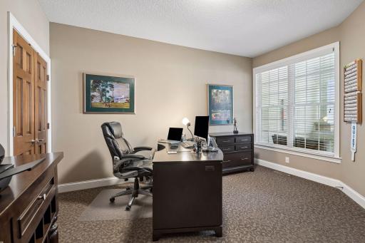 1454 Steeplechase Lane, 18, Eagan, MN 55122