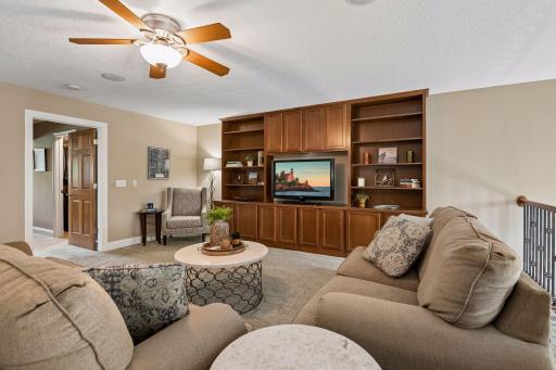 1454 Steeplechase Lane, 18, Eagan, MN 55122