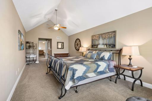 1454 Steeplechase Lane, 18, Eagan, MN 55122