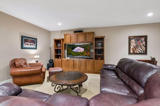 1454 Steeplechase Lane, 18, Eagan, MN 55122