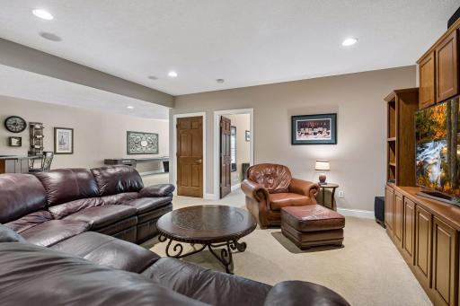 1454 Steeplechase Lane, 18, Eagan, MN 55122