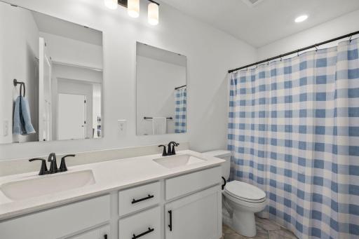 8861 Donax Row, Saint Paul, MN 55129