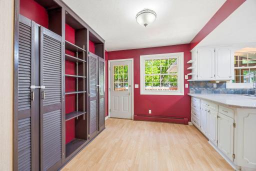 1065 Jorgenson Street SE, Hutchinson, MN 55350