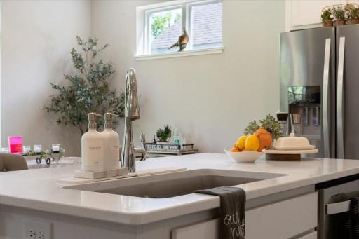 Farmhouse sink