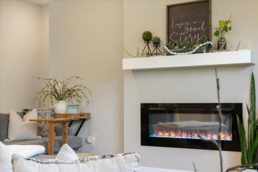 Color-changing fireplace