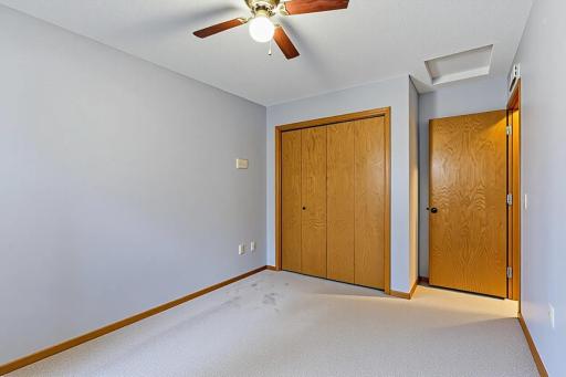 1157 Aston Circle, Burnsville, MN 55337