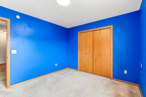1157 Aston Circle, Burnsville, MN 55337