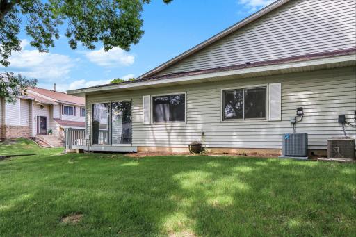 1157 Aston Circle, Burnsville, MN 55337