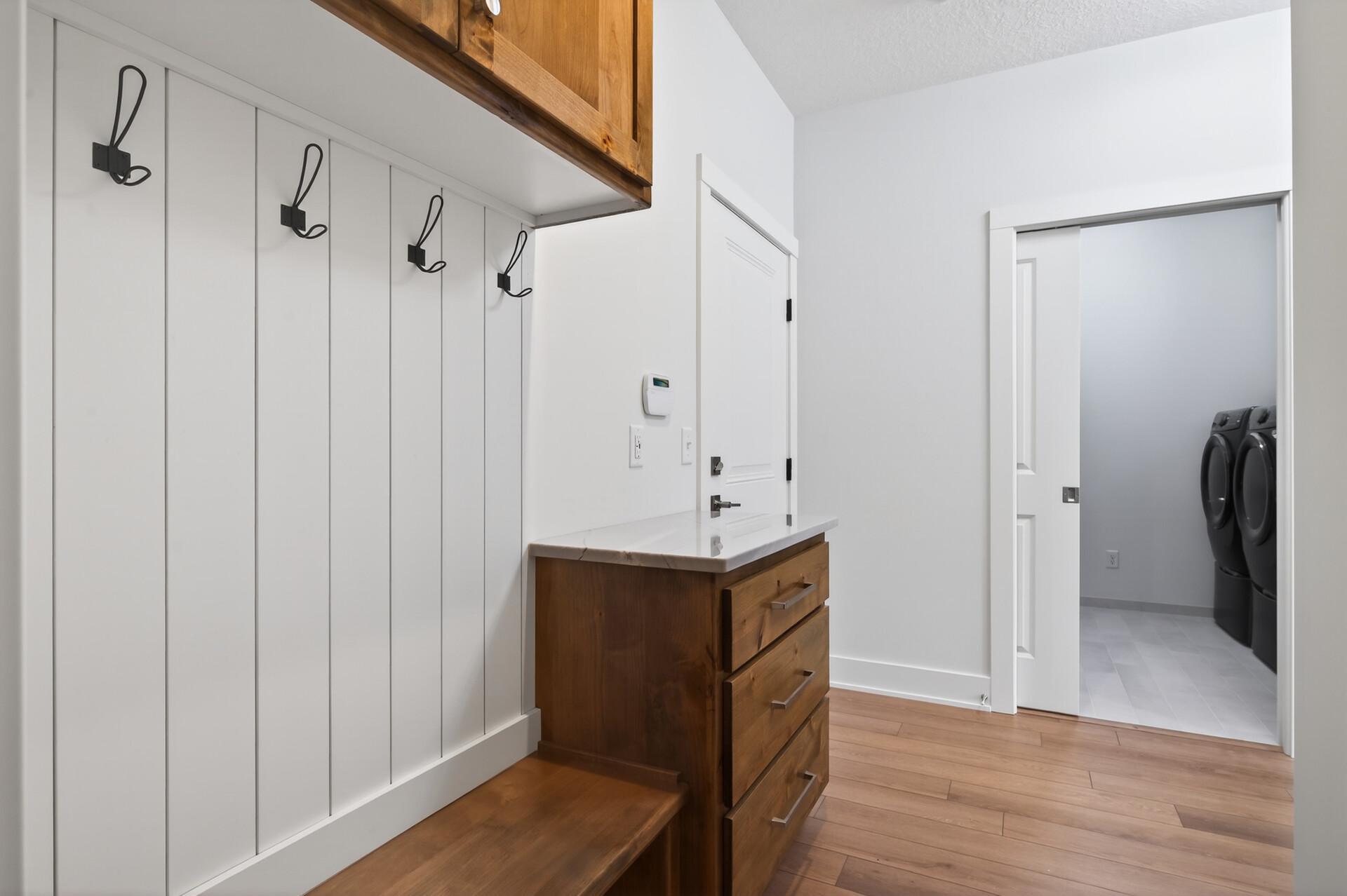 38_12127_Osage_St_NW38_mls.jpg
