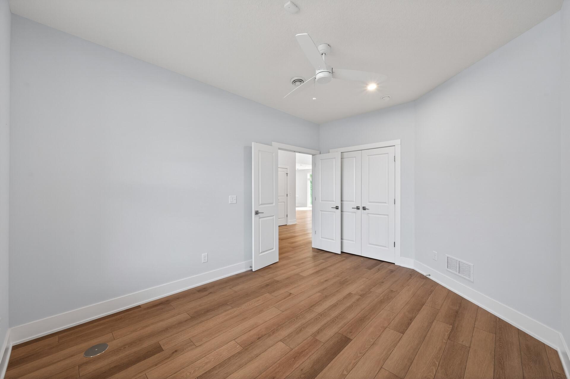 33_12127_Osage_St_NW33_mls.jpg