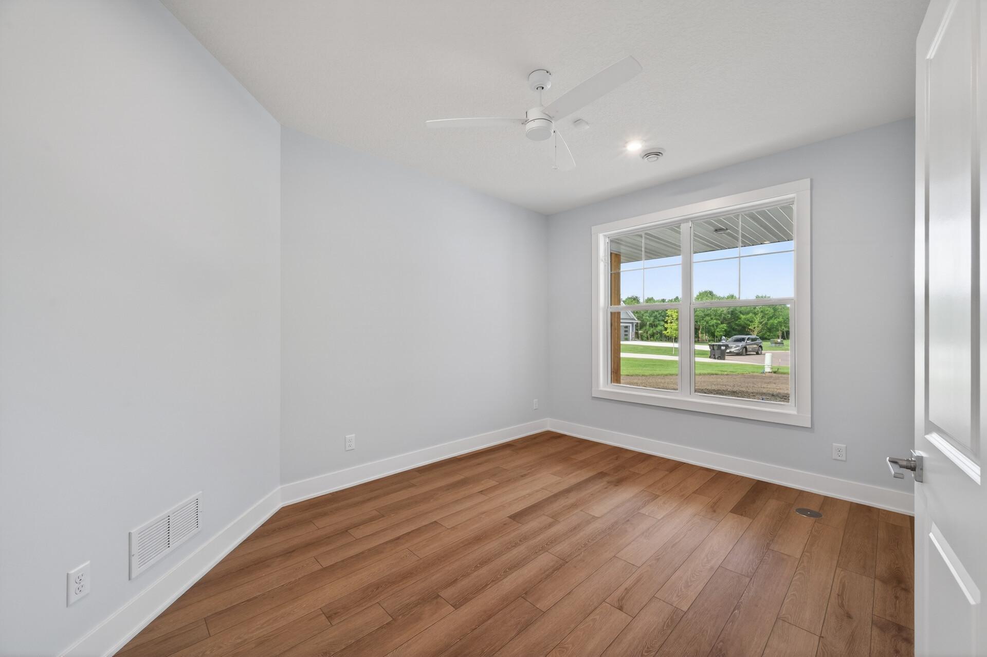 32_12127_Osage_St_NW32_mls.jpg