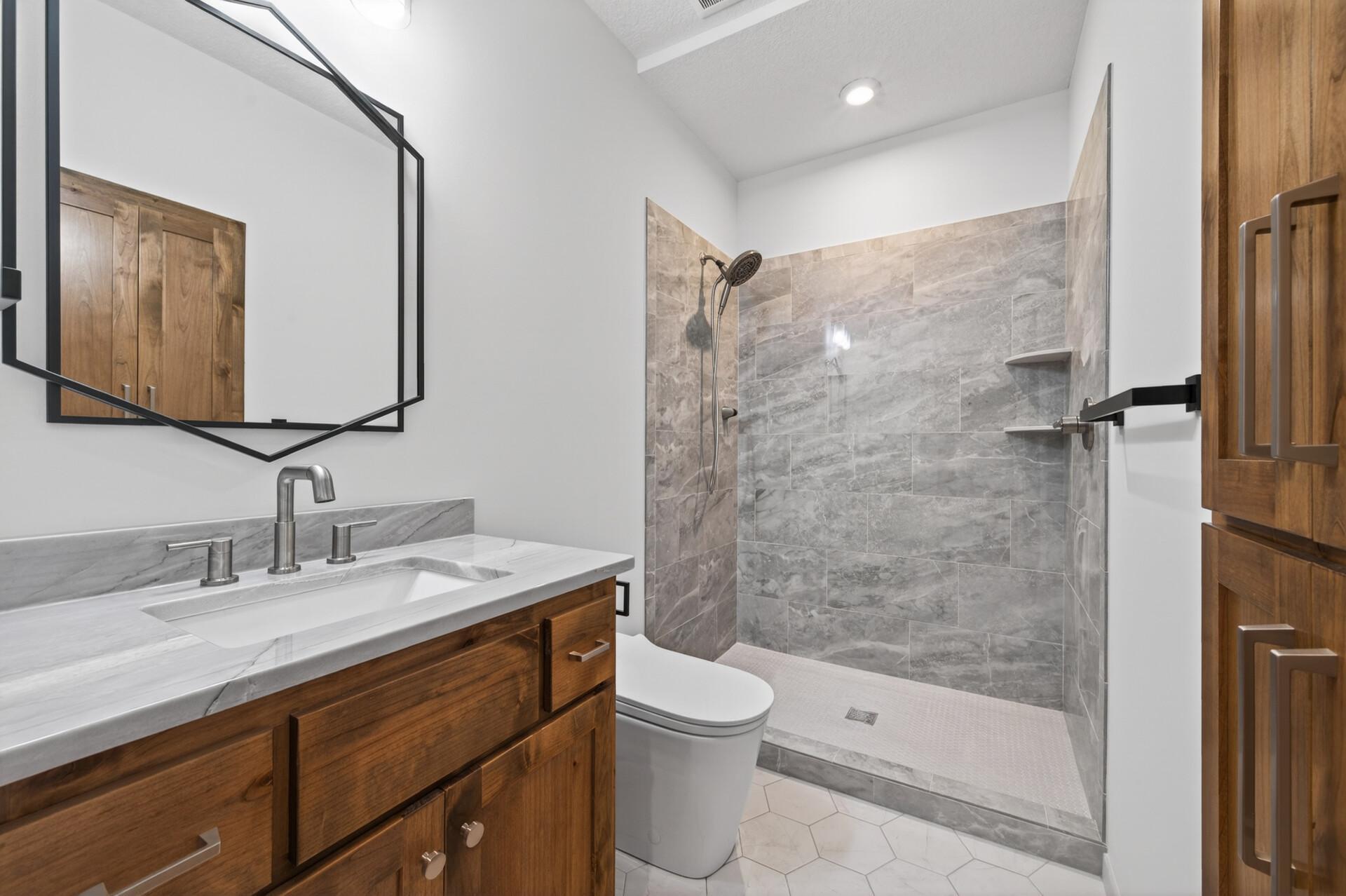 29_12127_Osage_St_NW29_mls.jpg