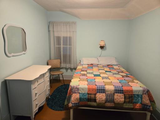 Farm House Upper Bed 2 pic 2.jpg