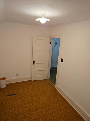 Farm House Upper Spare Room pic 2.jpg