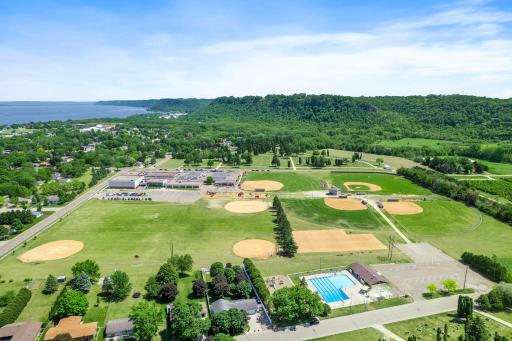 1000 W Lyon Avenue, Lake City, MN 55041