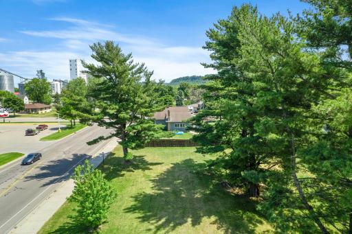 1000 W Lyon Avenue, Lake City, MN 55041