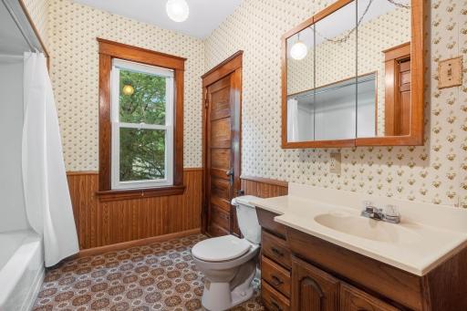 340 Excelsior Avenue N, Annandale, MN 55302