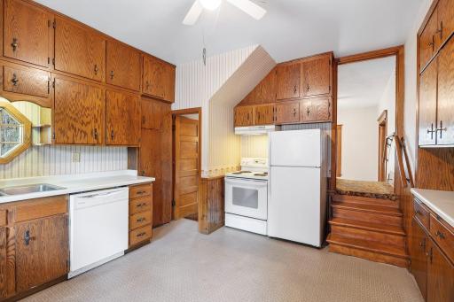 340 Excelsior Avenue N, Annandale, MN 55302