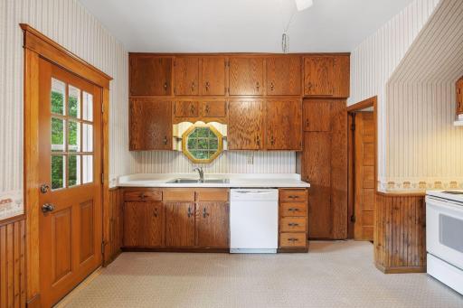 340 Excelsior Avenue N, Annandale, MN 55302