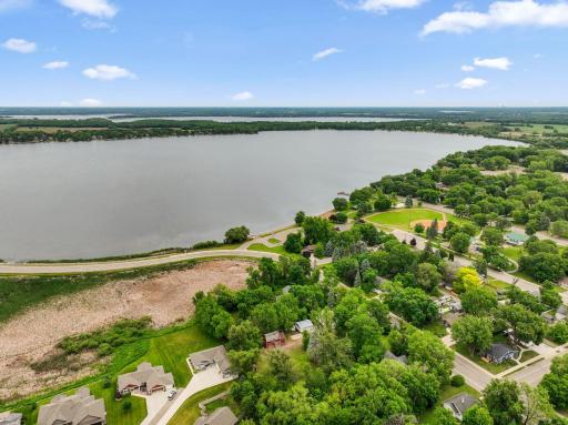 This property has great proximity to Pleasant Lake.