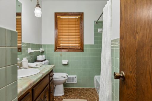 1493 Arundel Street, Saint Paul, MN 55117
