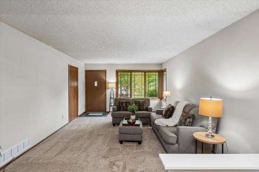1493 Arundel Street, Saint Paul, MN 55117
