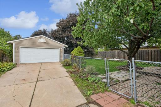 1493 Arundel Street, Saint Paul, MN 55117