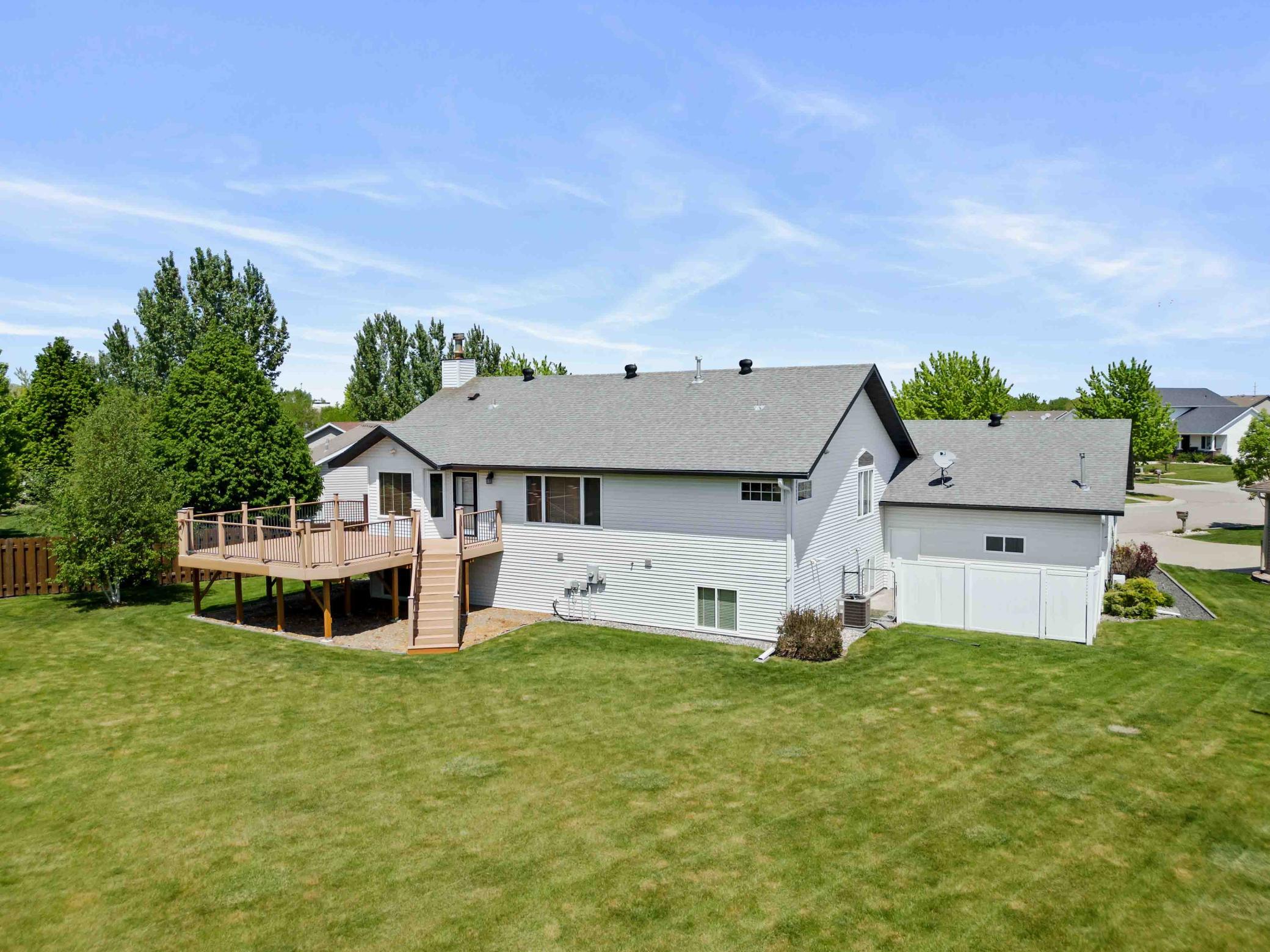 1536 Cambridge Dr WF-7.JPG