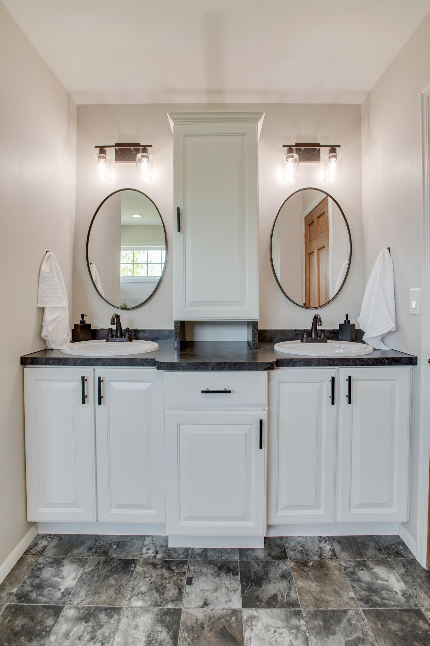 Double sinks in primary