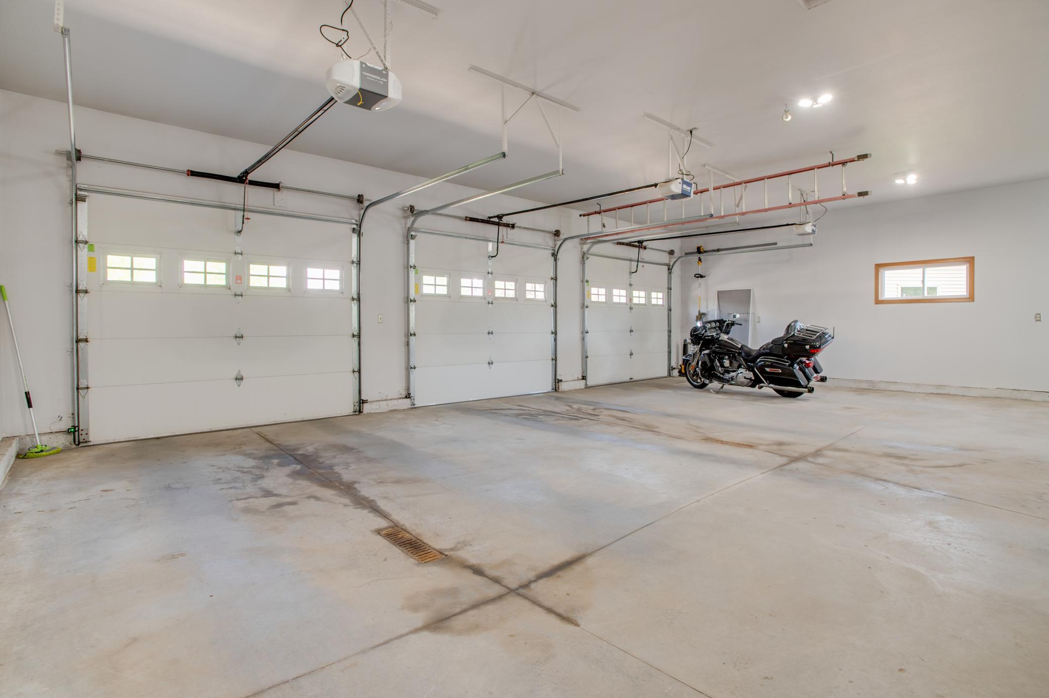 30 x 36 finished, heated AND cooled garage