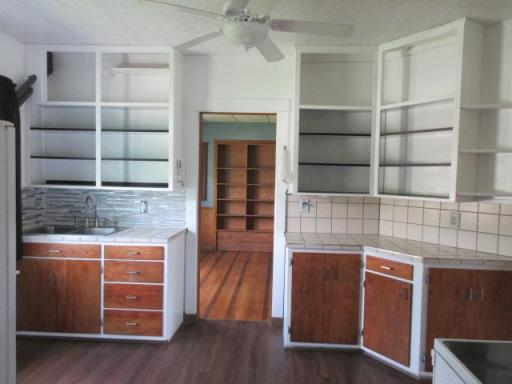 416 E Division Street, Elbow Lake, MN 56531