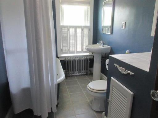 416 E Division Street, Elbow Lake, MN 56531